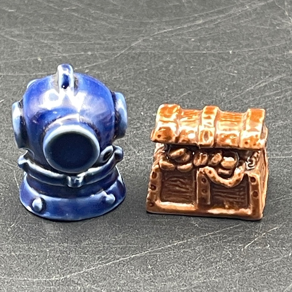 Wade Whimsies Red Rose Tea‎ Figurines Diver Helmet Treasure Chest Blue Brown Set